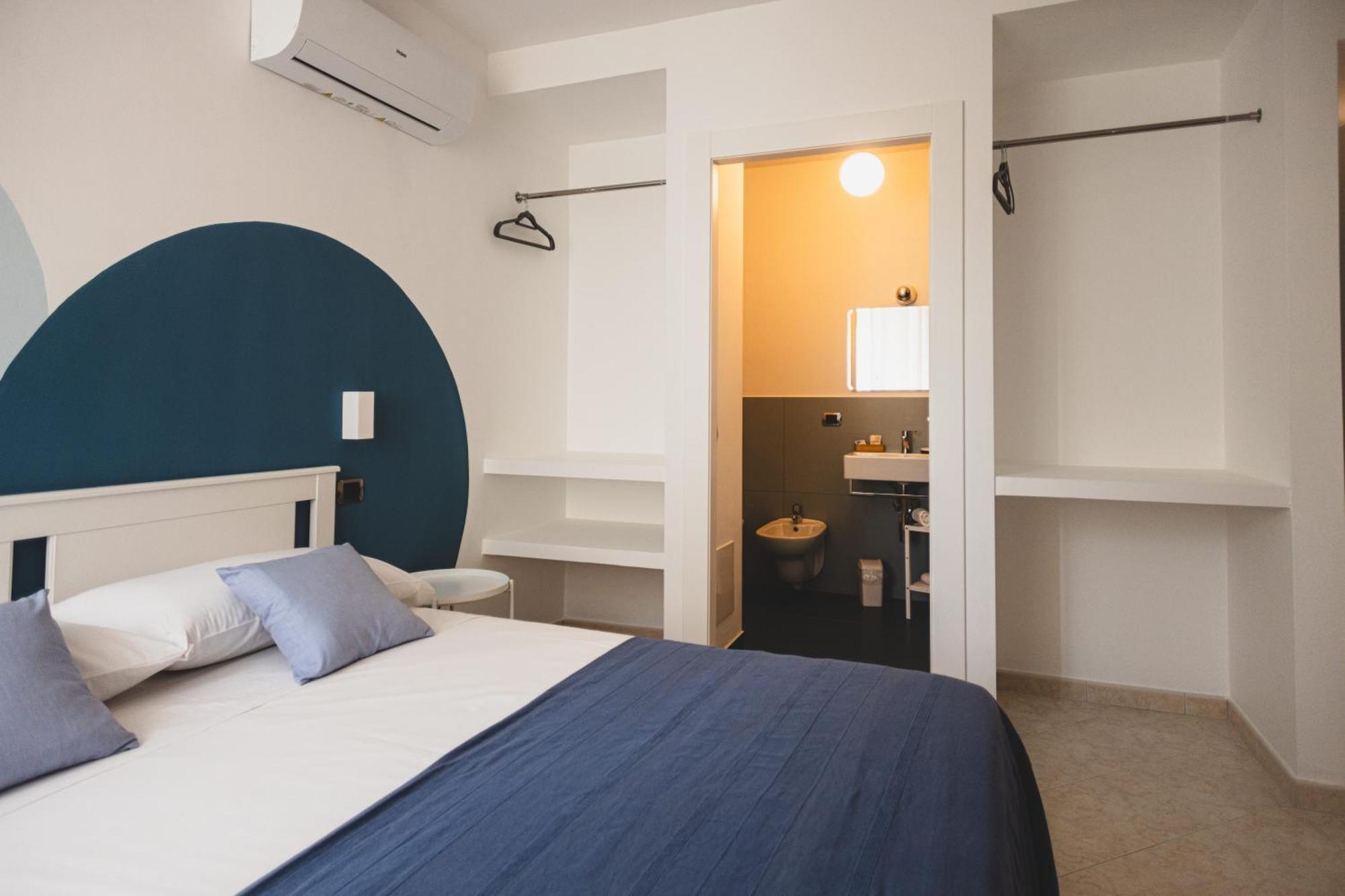 Piazza Verdi B&B Васто Екстер'єр фото