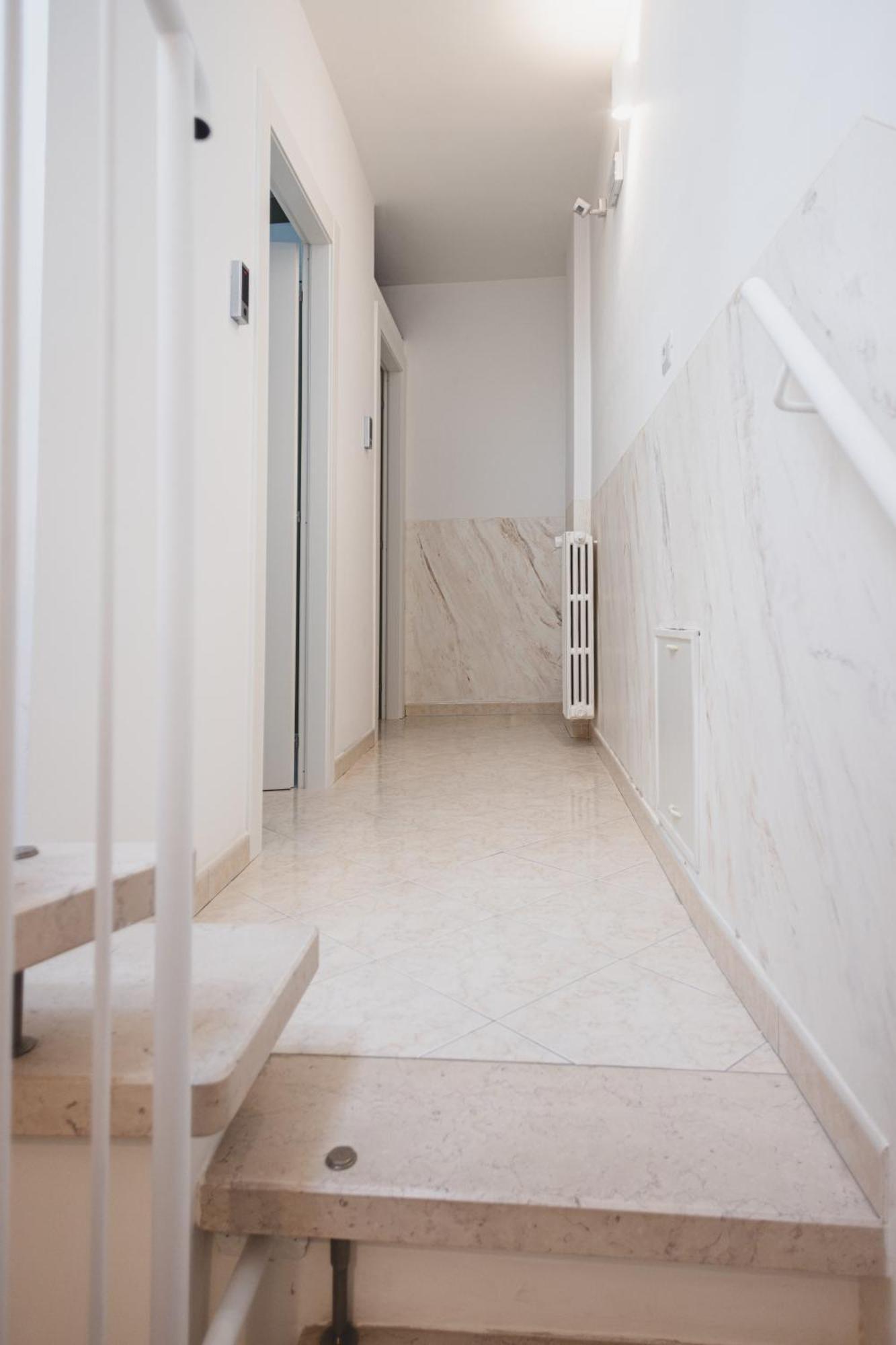 Piazza Verdi B&B Васто Екстер'єр фото