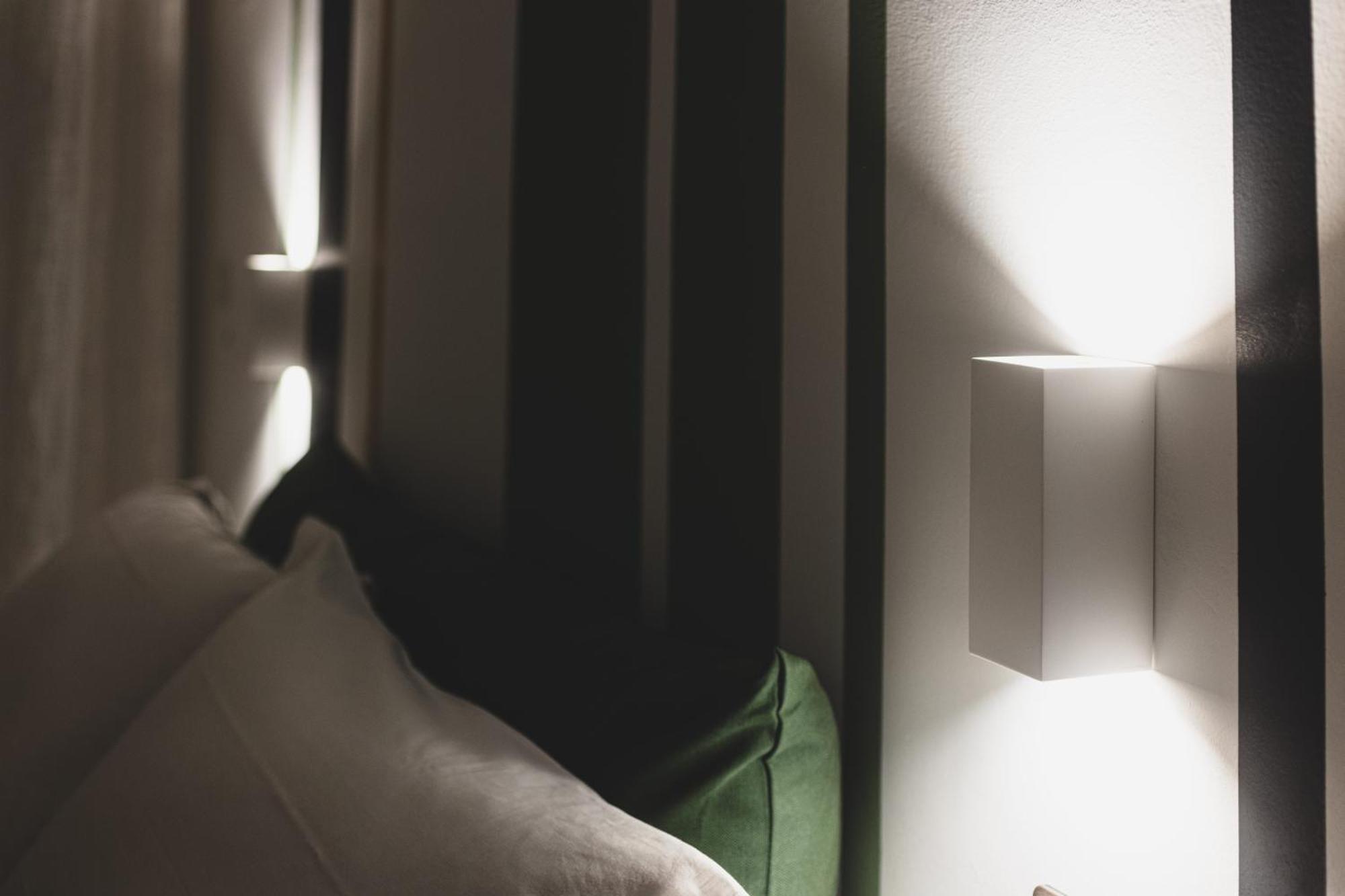 Piazza Verdi B&B Васто Екстер'єр фото