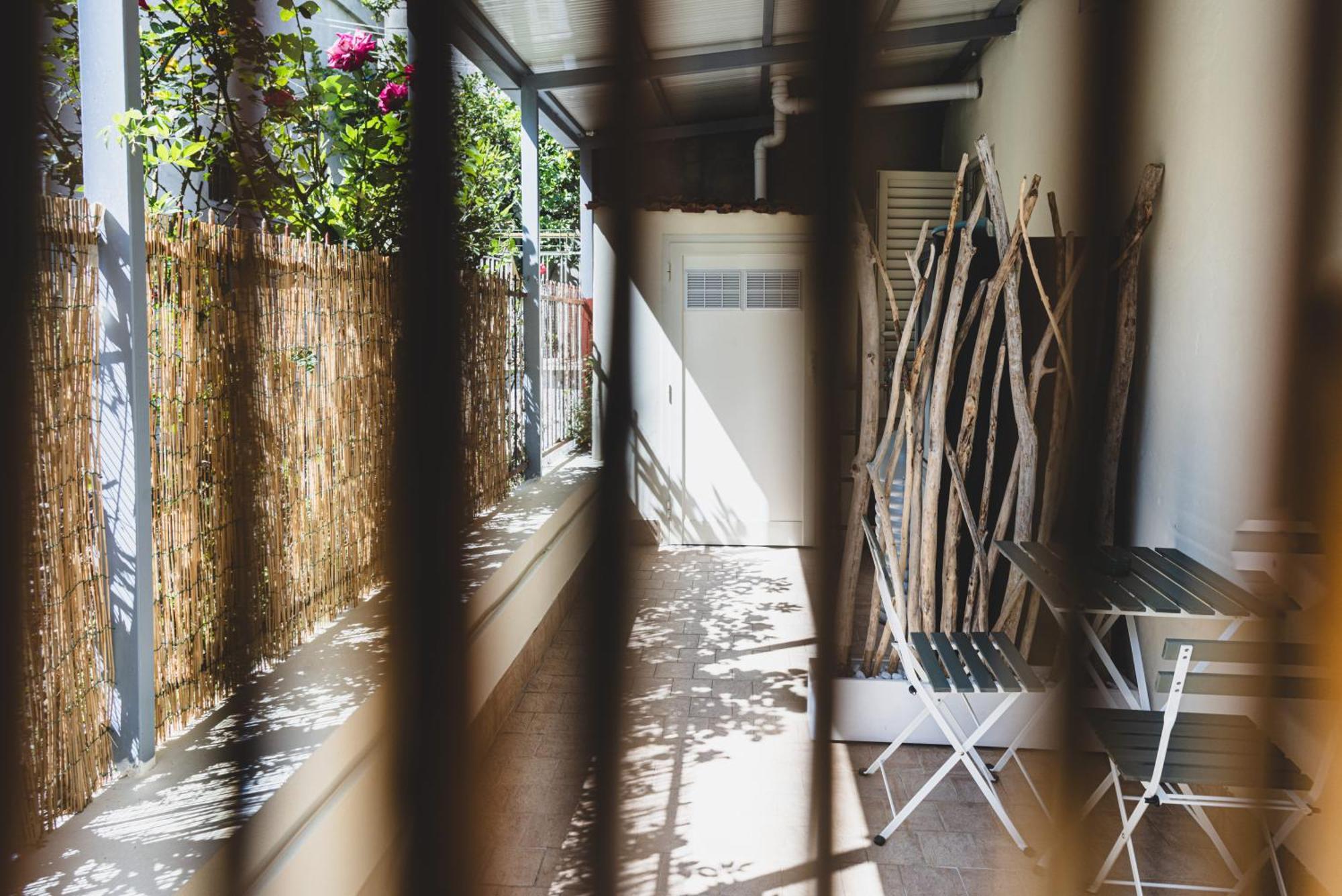 Piazza Verdi B&B Васто Екстер'єр фото