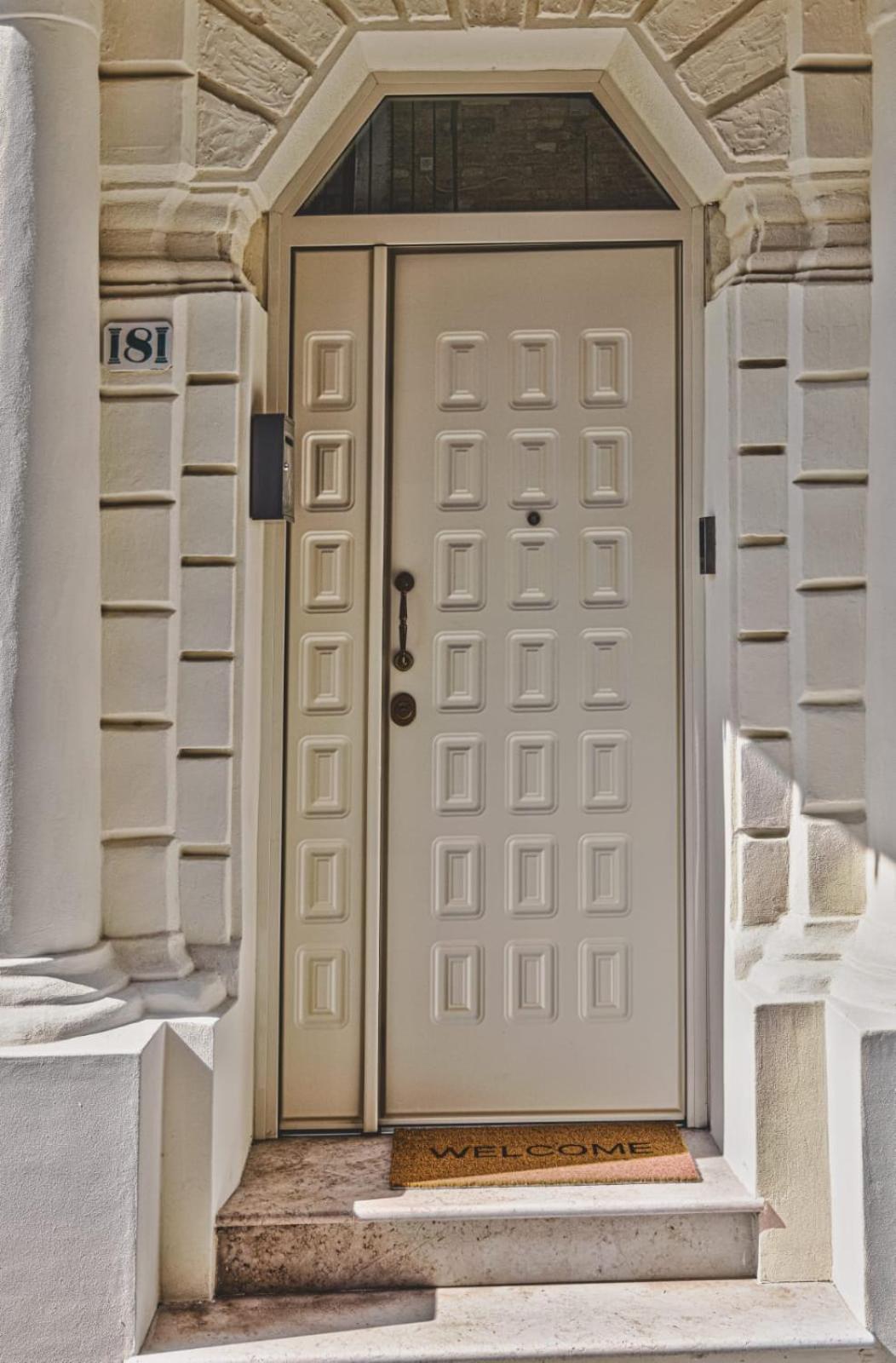 Piazza Verdi B&B Васто Екстер'єр фото